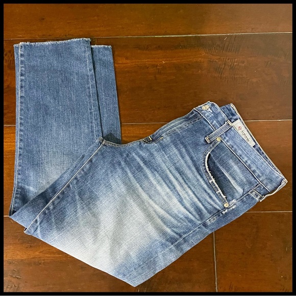 AG The Ex Boyfriend Slouchy Slim Jeans. Size 30. - Picture 11 of 13